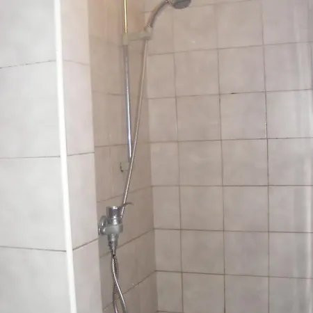 Hostel Barno *