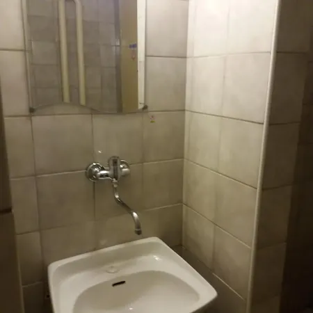 Hostel Barno *