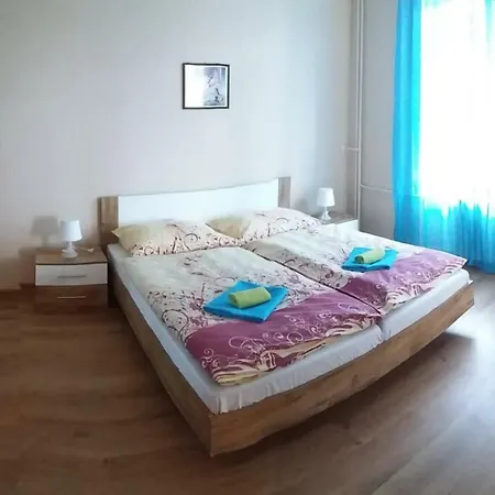 Hostel Barno *